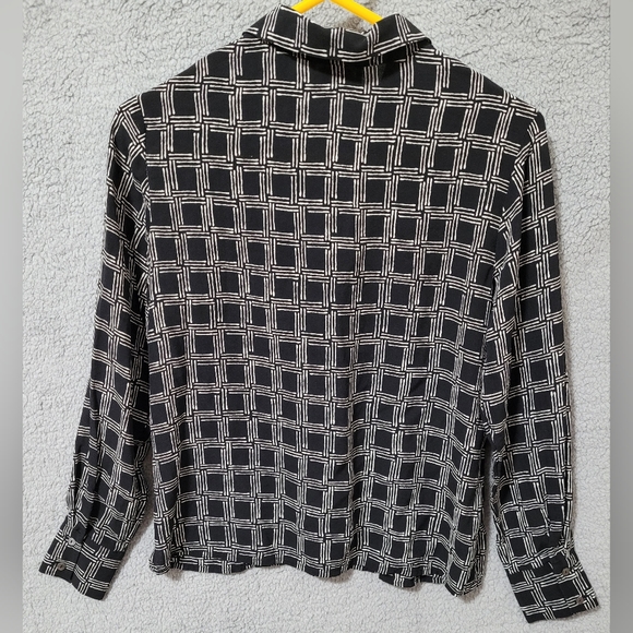 Talbots Petites Pure Silk Black & White Square Button up Shirt Size 10 - Picture 2 of 7